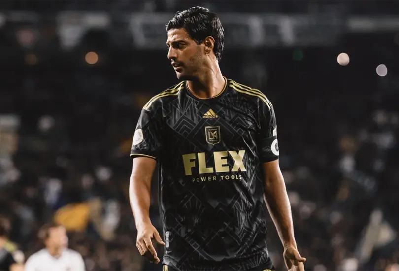 El delantero mexicano declar&oacute; que no le preocupa enfrentarse a Lionel Messi 