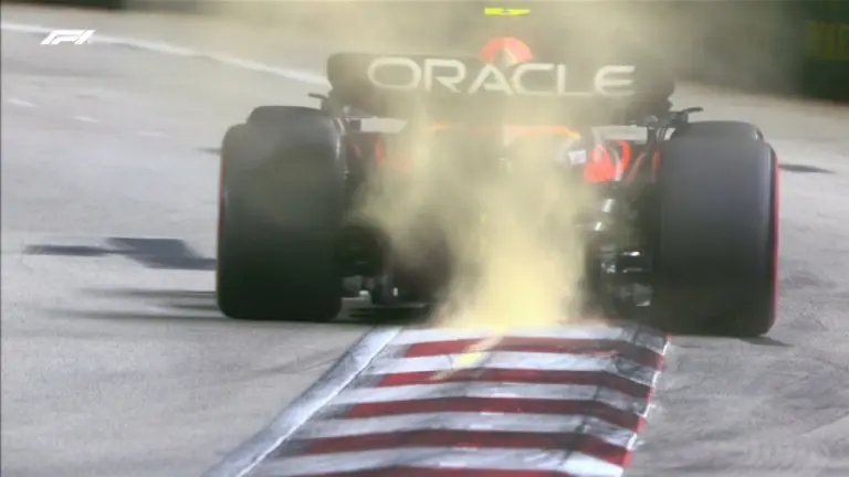 Checo Pérez tuvo problemas en el GP de Singapur. @F1