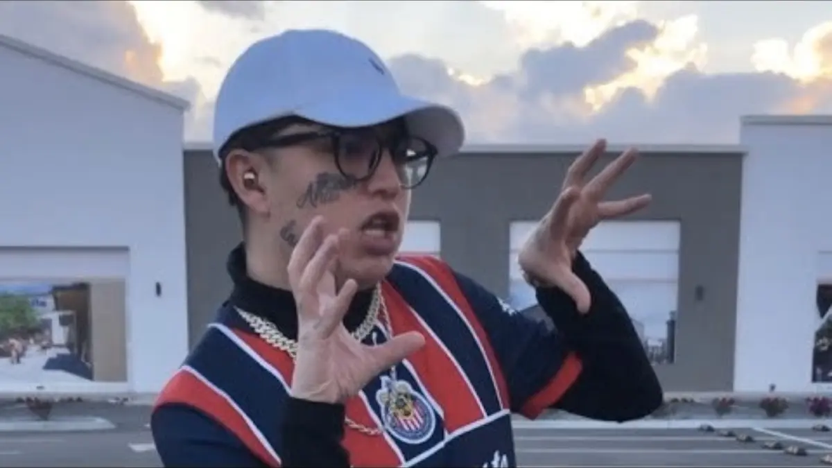 El pol&eacute;mico cantante sorprendi&oacute; con sus declaraciones.