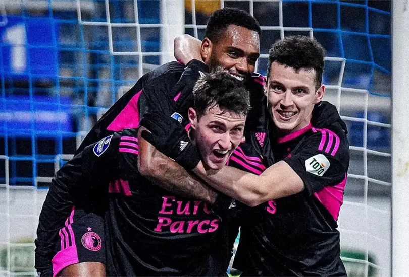 Santiago Gim&eacute;nez convenci&oacute; a uno de sus excompa&ntilde;eros del Feyenoord para que llegara al Pachuca