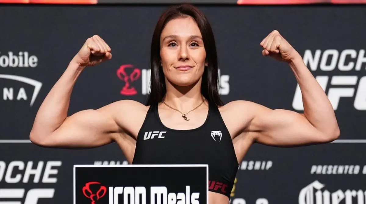 Alexa es la Campeona Mundial defensora en la categoría de Peso Mosca del Ultimate Fighting Championship (UFC), y consiguió el título en junio de 2023. 