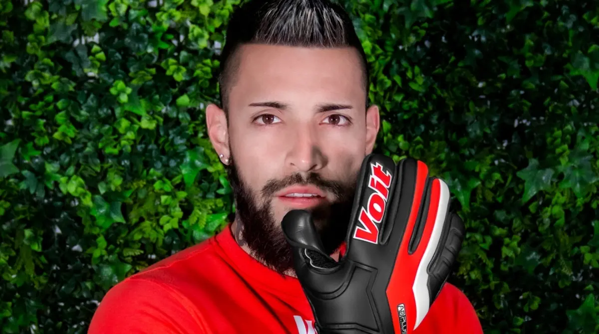 ALFREDO SALDÍVAR. Tras ser relegado de la plantilla del Toluca, el 'Pollo' decidió unirse a su esposa con la creación de contenido exclusivo, llamando la atención de propios y extraños por la 'rareza' de esta situación.