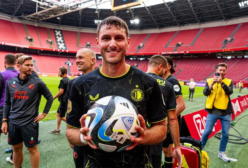 Un periodista espa&ntilde;ol quiere ver a Santiago Gim&eacute;nez en el Real Madrid