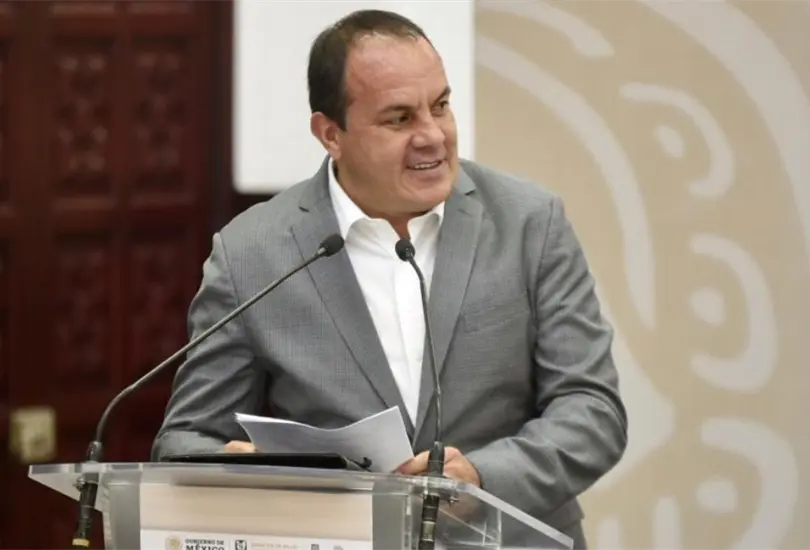Un comentarista de TUDN no dudó en cargar fuertemente en contra del exfutbolista por su faceta como político. Un comentarista de TUDN no dudó en cargar fuertemente en contra del exfutbolista por su faceta como político.