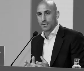 Los años que Luis Rubiales podría pasar en prisión por beso a Jenni Hermoso
