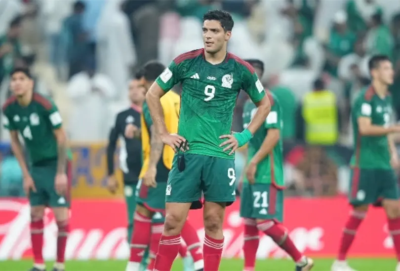 Un delantero mexicano est&aacute; haciendo goles a racimos pero en el Tri prefieren convocar a Ra&uacute;l Jim&eacute;nez por su jerarqu&iacute;a.