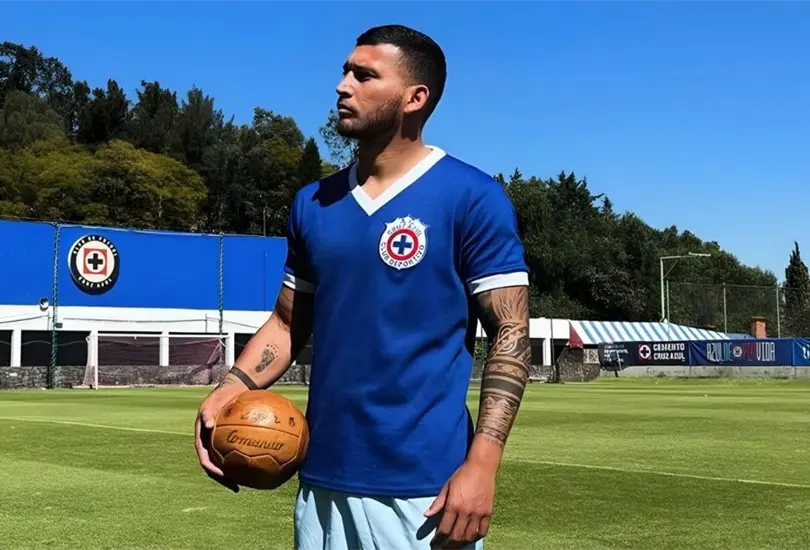 El lateral saldr&aacute; del equipo capitalino y podr&iacute;a llegar a otro club grande del futbol mexicano.