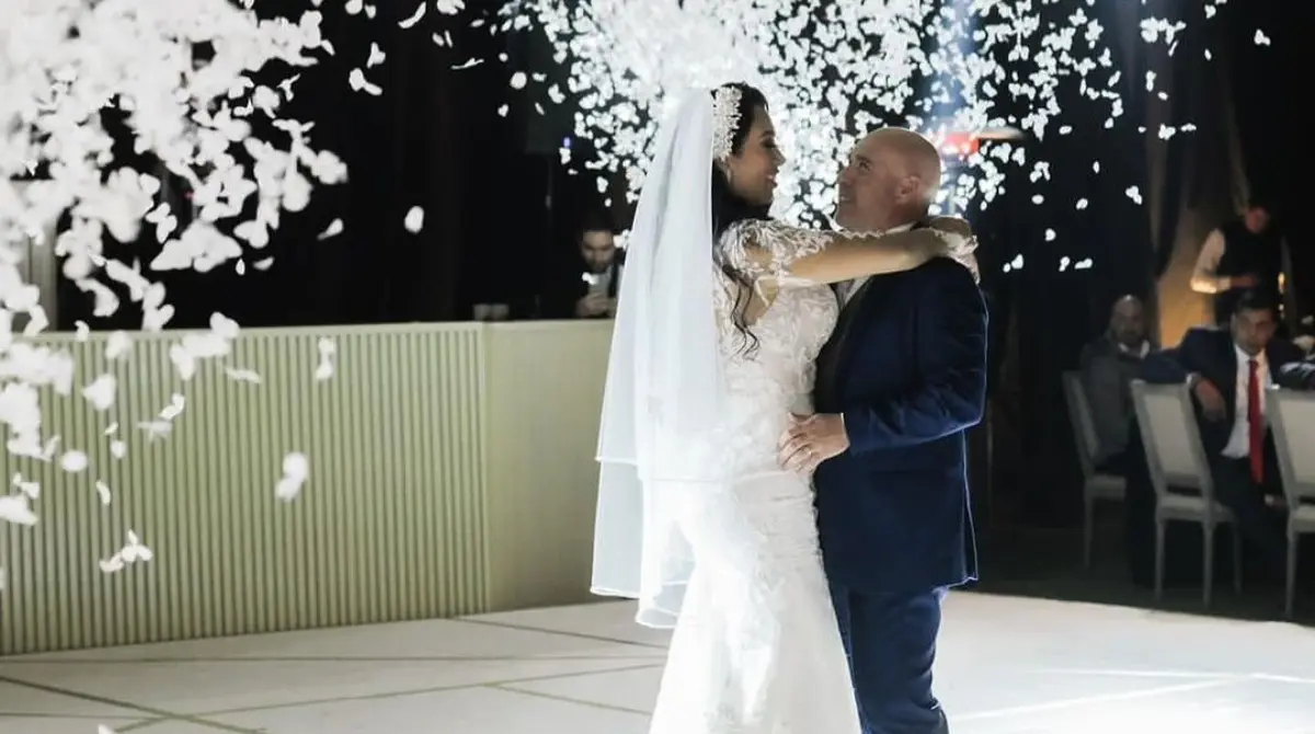 El exfutbolista de Toros Neza, Santos Laguna y Tecos inició el 2024 celebrando su matrimonio con su ahora esposa.