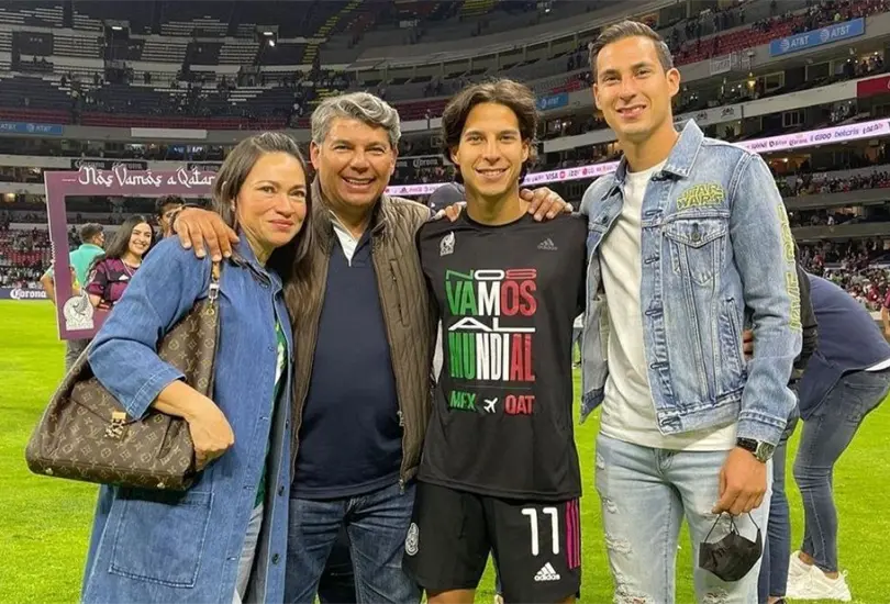 El jugador est&aacute; imposibilitado de jugar debido a que el reglamento le prohibi&oacute; su lugar en las convocatorias de su equipo.
