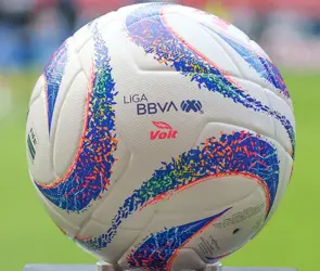 ¿Por las drogas? Captan a goleador de la Liga MX inconsciente tras fiesta (VIDEO)
