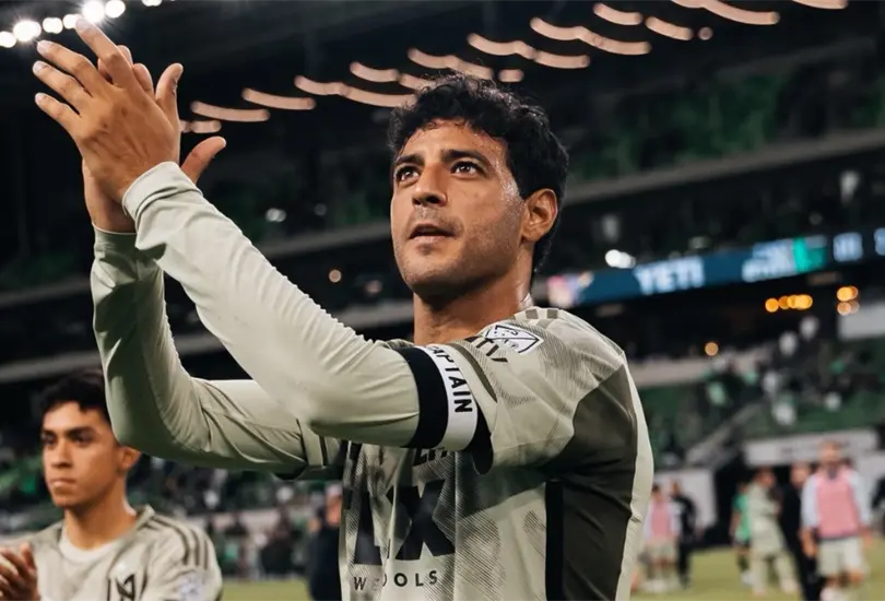 Carlos Vela tendría una oferta un acérrimo rival de un equipo en el que jugó Carlos Vela tendría una oferta un acérrimo rival de un equipo en el que jugó
