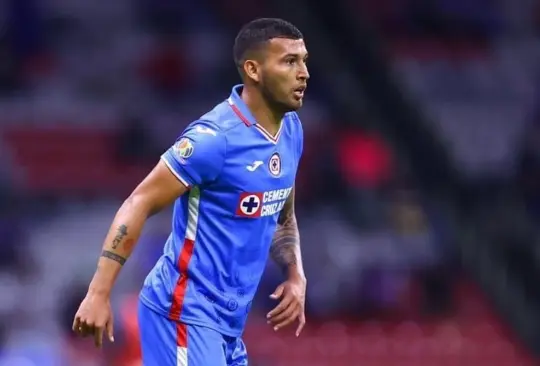 Juan Escobar habló por primera vez de su situación con Cruz Azul.