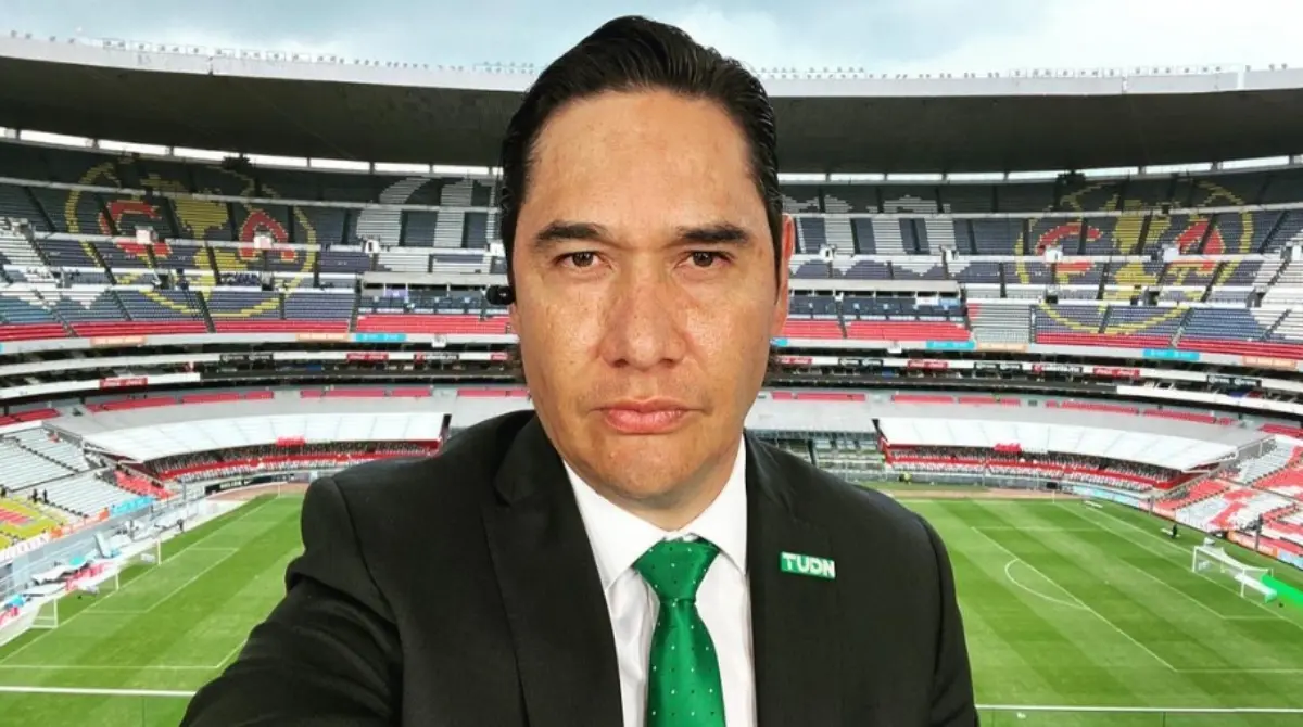 Esta fue una de las salidas más sorpresivas ya que se dio en las últimas horas, pero resulta que Moisés Muñóz ya no forma parte del equipo de TUDN, luego de que fue la televisora a la que se incorporó después de su retiro como portero del América.