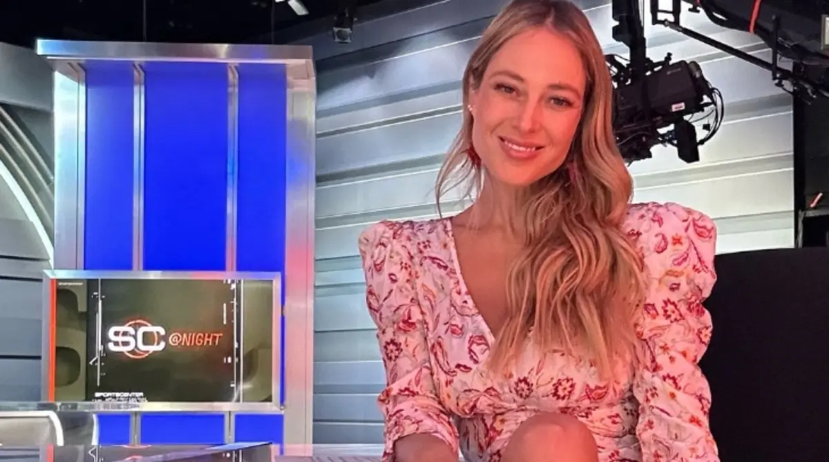 A los pocos meses de la salida de Javier, Vanessa decidió abandonar sus proyectos en Televisa, ya que comentó que varias propuestas profesionales le habían sido negadas, aunque en su momento confesó que se fue por problemas de salud y actualmente se encuentra en ESPN.