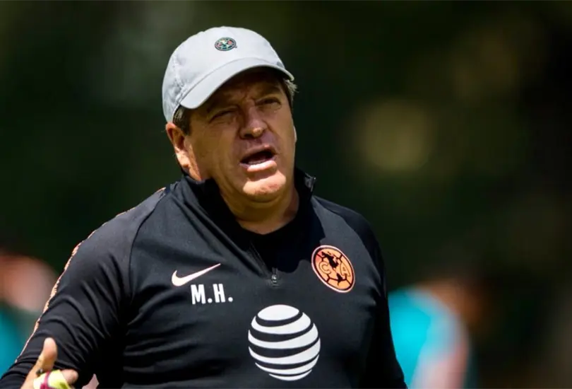 Santiago Baños explicó la razón por la cual no ha habido más DTs mexicanos en América tras salida de Piojo Herrera Santiago Baños explicó la razón por la cual no ha habido más DTs mexicanos en América tras salida de Piojo Herrera