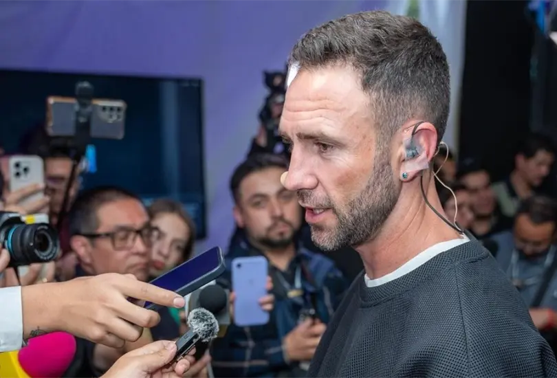 Miguel Lay&uacute;n manifest&oacute; su deseo de ser parte de la televisi&oacute;n mexicana.