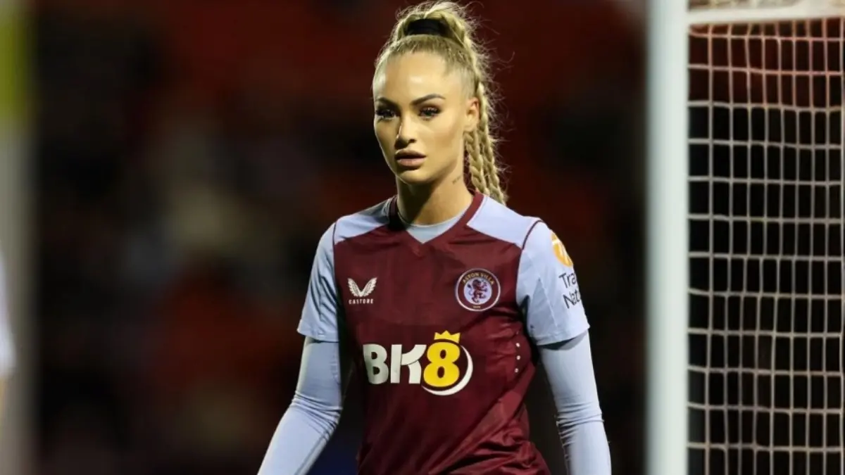 El West Ham United fue el primer equipo de Inglaterra que confió en sus grandes cualidades.