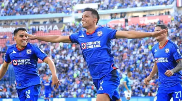 Ángel Sepúlveda, de Cruz Azul, le lanzó un dardo a Julián Quiñones y al América - Archivo Referee