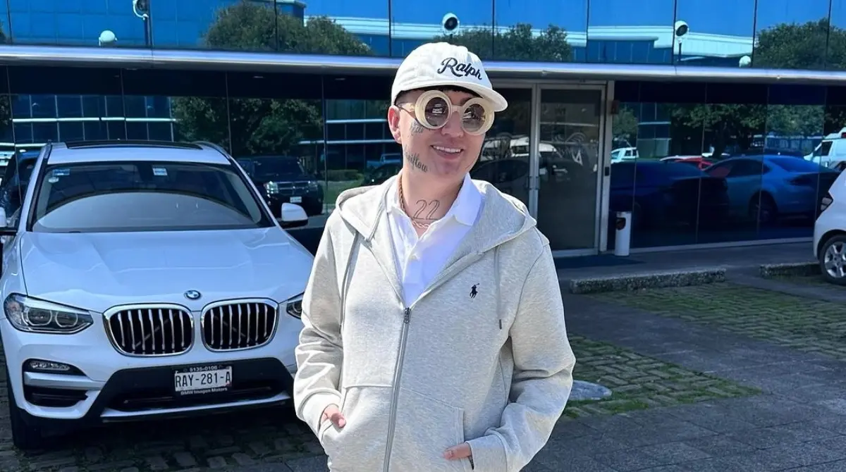 Víctor Daniel Valladares Barrientos, llamado así por su nombre completo, se caracteriza por su estilo explícito al momento de componer sus piezas.