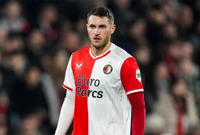 Santiago Gim&eacute;nez habl&oacute; del penal que fall&oacute; en el empate entre Feyenoord y Twente
