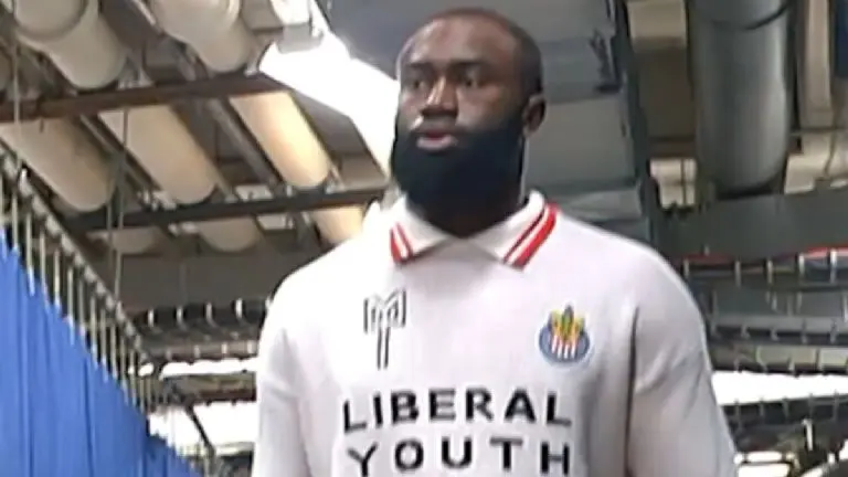 El jugador sorprendió con su vestimenta. (Screenshot)