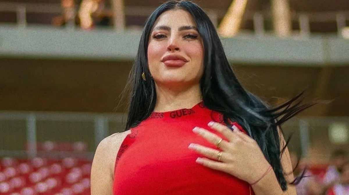 Su imagen se convirtió en tendencia rápidamente, posicionándose de manera importante en redes sociales como Facebook o X (antes Twitter).