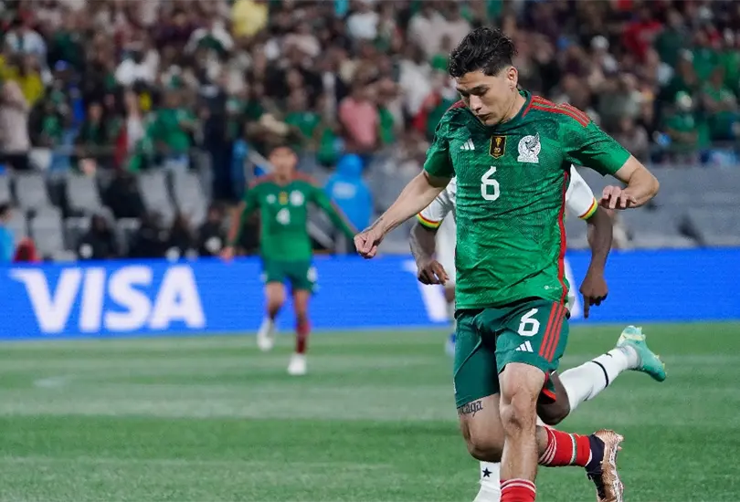 Rayados de Monterrey habr&iacute;a hecho una oferta millonaria a Genk por Gerardo Arteaga