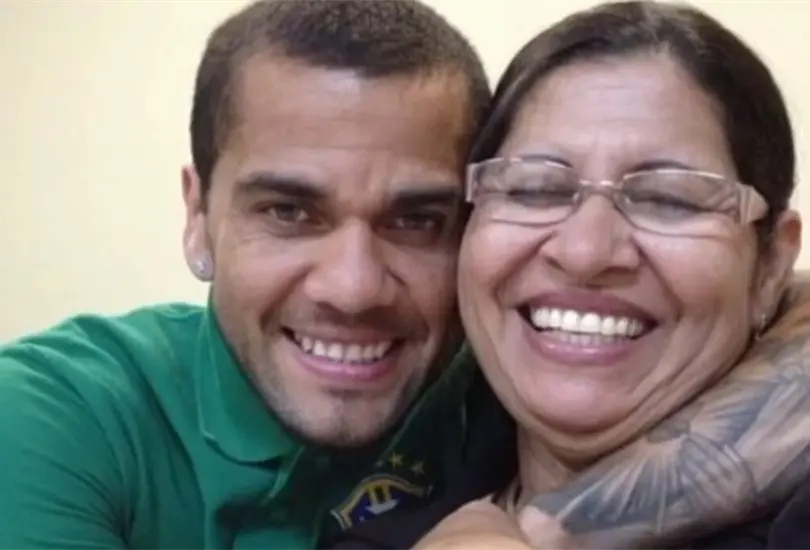 La mamá de Dani Alves filtró imágenes de la víctima. La mamá de Dani Alves filtró imágenes de la víctima.