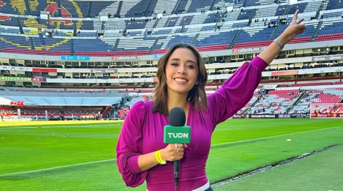 Mar&iacute;a Fernanda Mora se ha dedicado al trabajo de reportera durante toda su vida y es fan&aacute;tica de los deportes desde la cuna. 