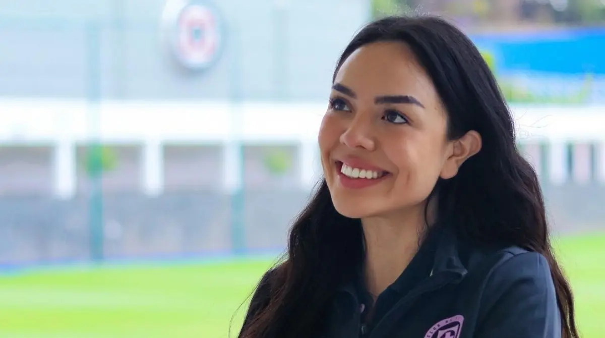 La joven mexicana se describe como 'futura periodista deportiva', formándose de 2018 a 2022 en el Instituto José Ramón Fernández.