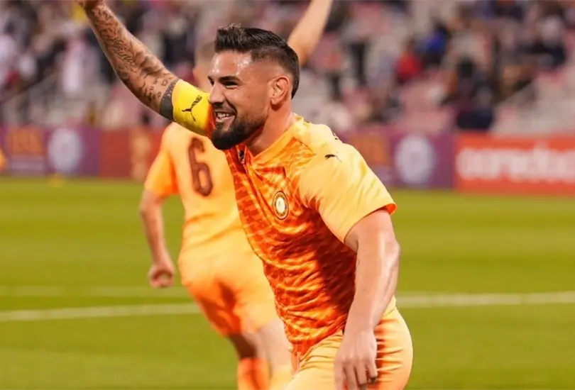 Andy Delort vivi&oacute; una situaci&oacute;n complicada en la cancha.
