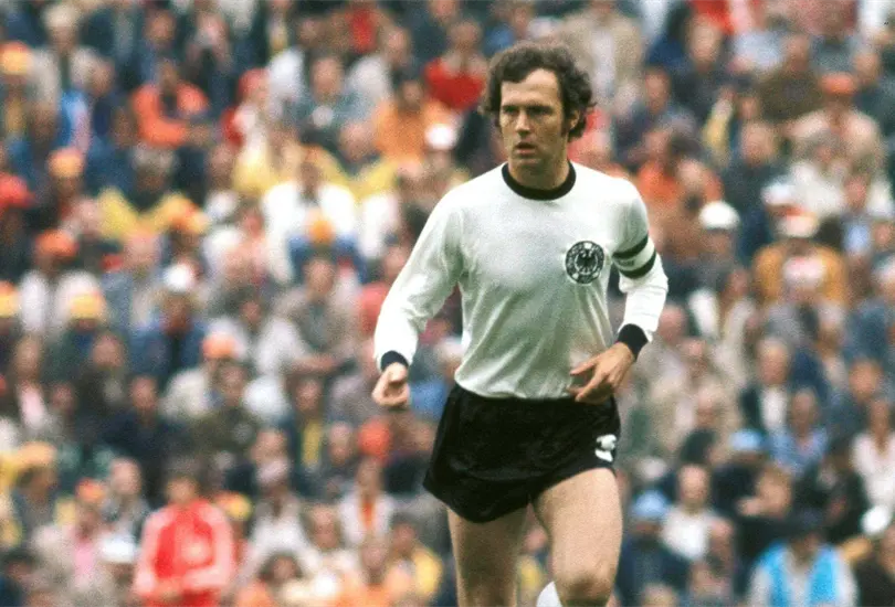 Franz Beckenbauer se rob&oacute; los reflectores en M&eacute;xico 1970