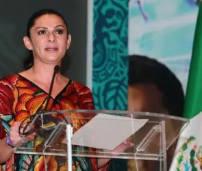 Ana Guevara "lamenta" no poder apoyar con becas a los atletas acuáticos de México