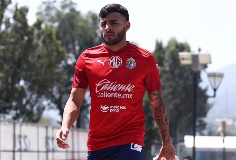 Alexis Vega ya habría respondido a Chivas por su intento de bloquearlo Alexis Vega ya habría respondido a Chivas por su intento de bloquearlo