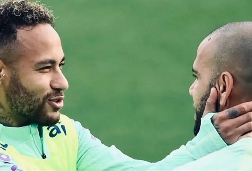 Neymar jr y Dani Alves compartieron cancha como compa&ntilde;eros en m&aacute;s de una ocasi&oacute;n 