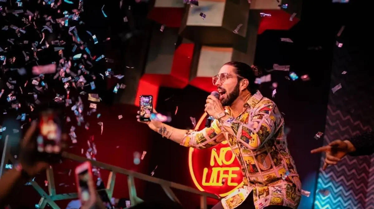 Poncho De Nigris es uno de los influencers que han asistido a Hope 52 para dar ambiente al lugar en las noches de fiesta.