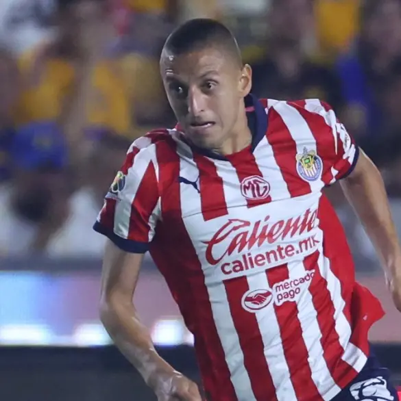 Chivas: Revelan VIDEO del momento en el que detona el petardo