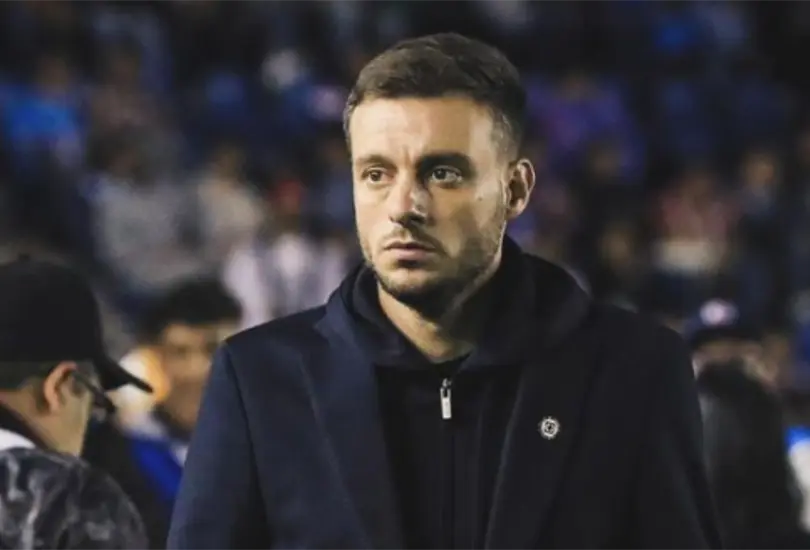Martín Anselmi le dejaría dinero importante a Cruz Azul en caso de partir a Arabia Saudita. Martín Anselmi le dejaría dinero importante a Cruz Azul en caso de partir a Arabia Saudita.