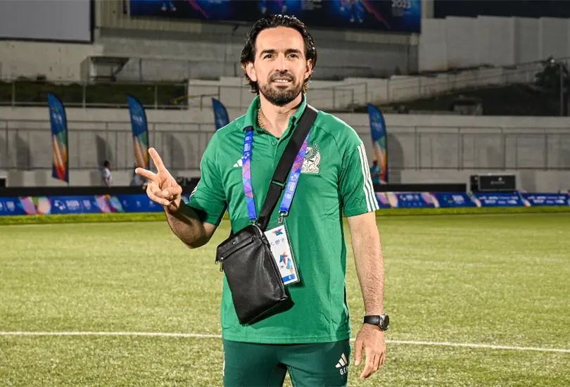 Gerardo Espinoza ser&iacute;a el nuevo DT de Chivas como reemplazo de Fernando Gago