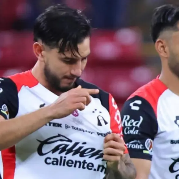 Edgar Zaldívar humilla al Nene Beltrán tras victoria de Atlas