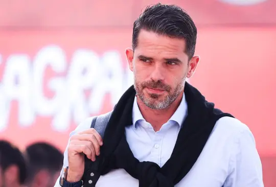 Fernando Gago tendría un problema para concretar su salida de Chivas