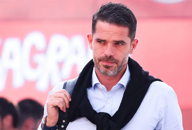 Fernando Gago tendría un problema para concretar su salida de Chivas Fernando Gago tendría un problema para concretar su salida de Chivas