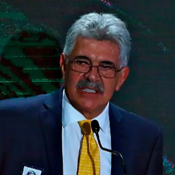 Tuca Ferretti revela que le tendieron la cama en reconocido equipo