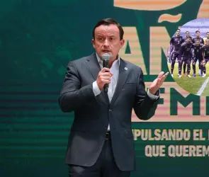 Mikel Arriola hace gesto de desprecio a la Selección Mexicana