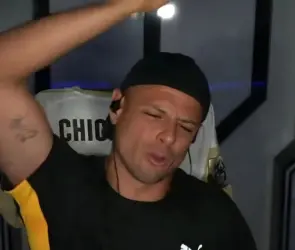 Chicharito hace berrinche en Kings League: chin... a su madre