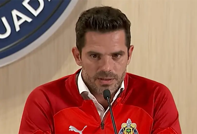 Fernando Gago revel&oacute; al culpable de su salida de Chivas.