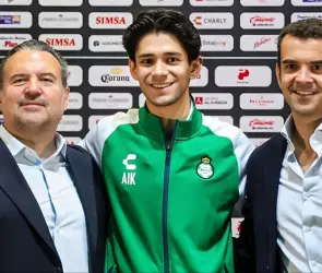 ¿Cuál es el nivel de estudios de Aleco Irarragorri, presidente de Santos?