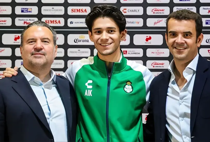 El joven directivo ha llamado mucho la atenci&oacute;n en sus primeras horas en el puesto.