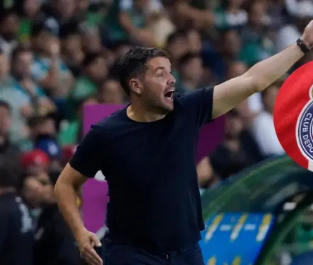 Chivas batea a Nicolás Larcamón como siguiente DT por increíble razón