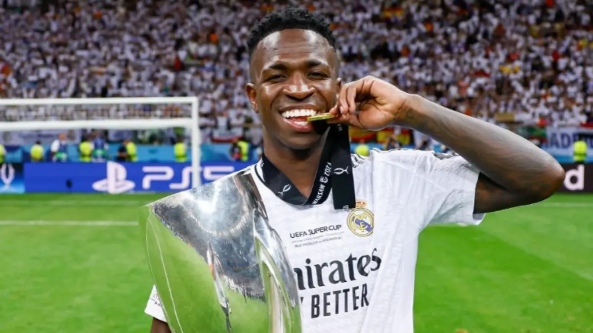 Vinicius Jr. Aparece por primera vez y es el único de los futbolistas que ingresa al listado en este año, ha generado 55 millones de dólares al convertirse en un referente con el Real Madrid y sostener alrededor de 11 acuerdos con diversas marcas. 